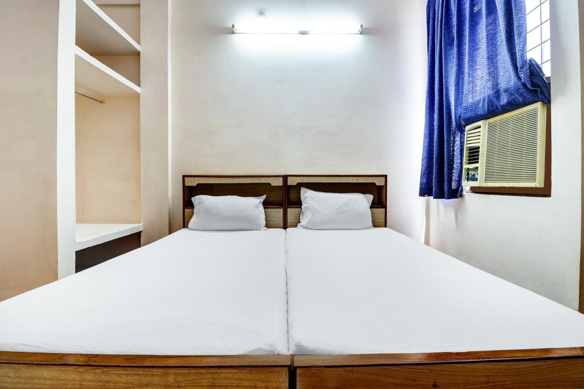 Hotel Collection O Vikas Nagar Post Office Formerly Metro Club And *