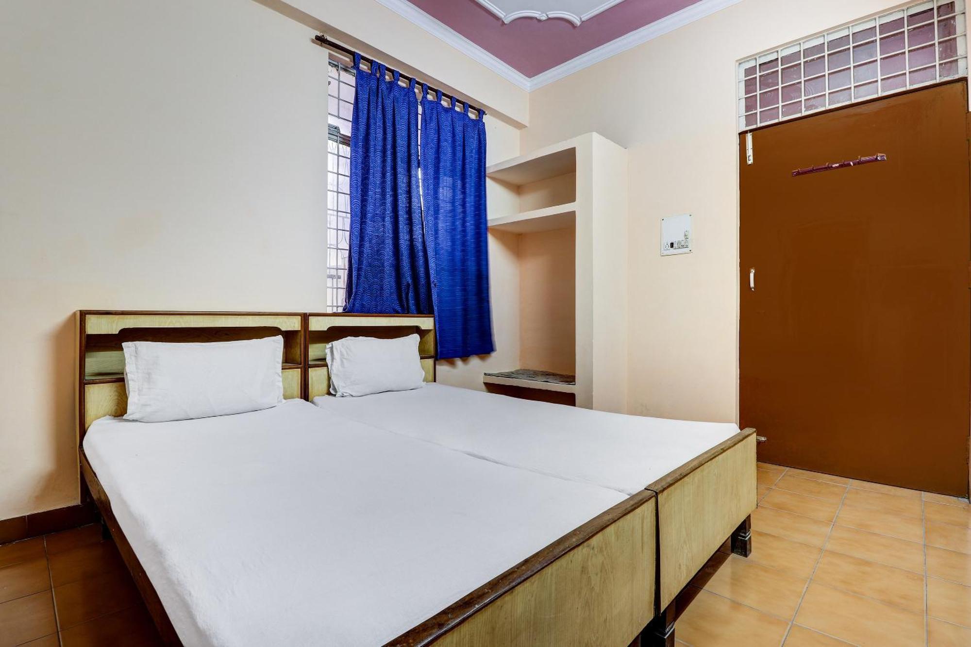 Hotel Collection O Vikas Nagar Post Office Formerly Metro Club And Lucknow