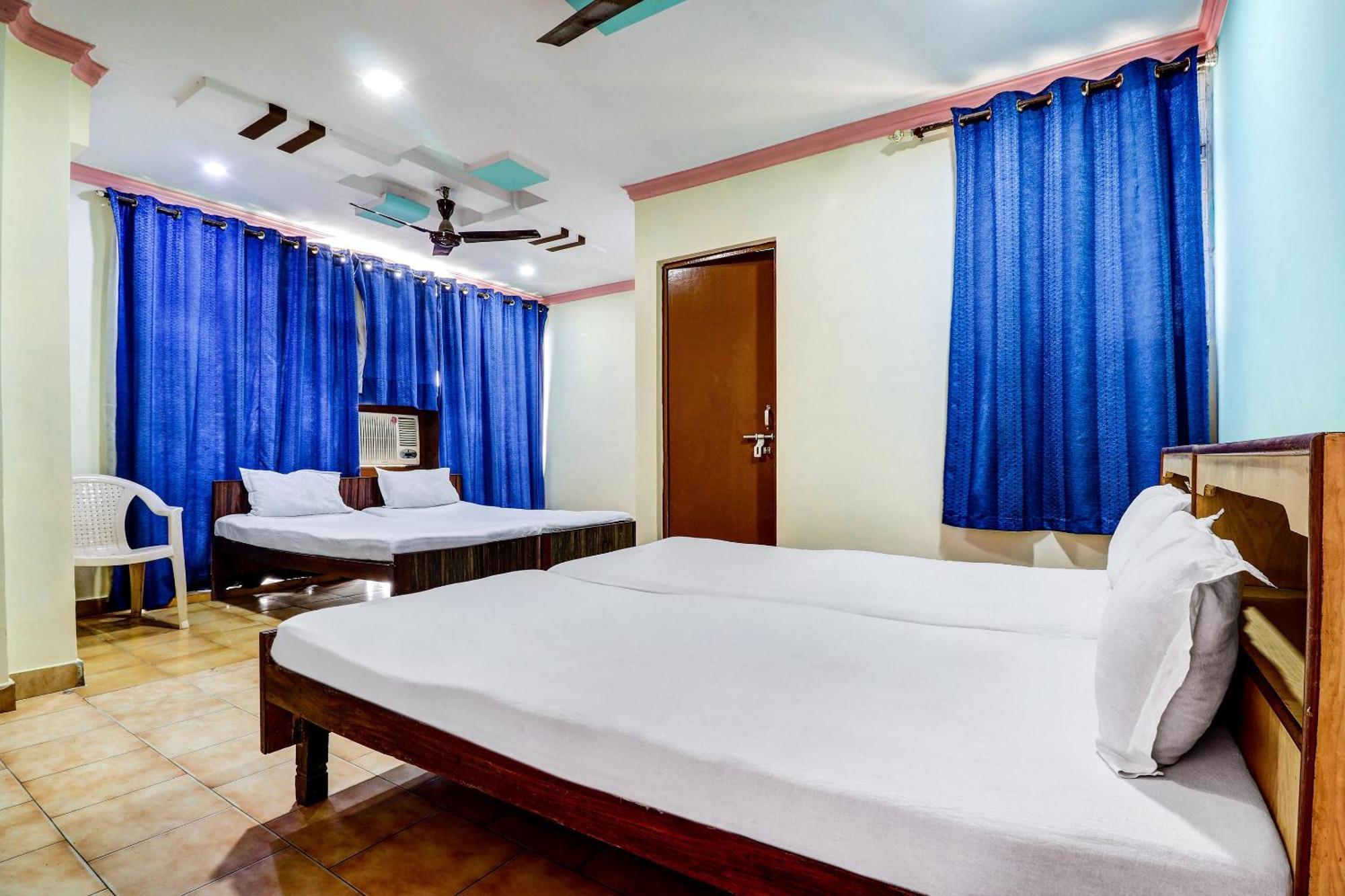 Hotel Collection O Vikas Nagar Post Office Formerly Metro Club And *