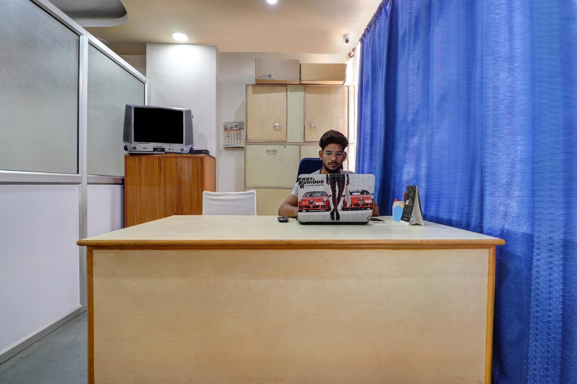 Hotel Collection O Vikas Nagar Post Office Formerly Metro Club And Lucknow