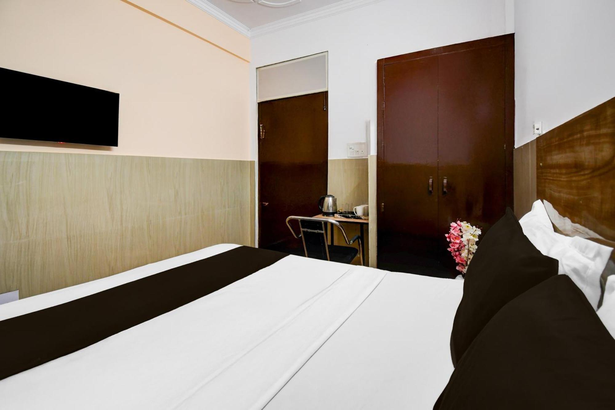 Hotel Collection O Vikas Nagar Post Office Formerly Metro Club And Lucknow